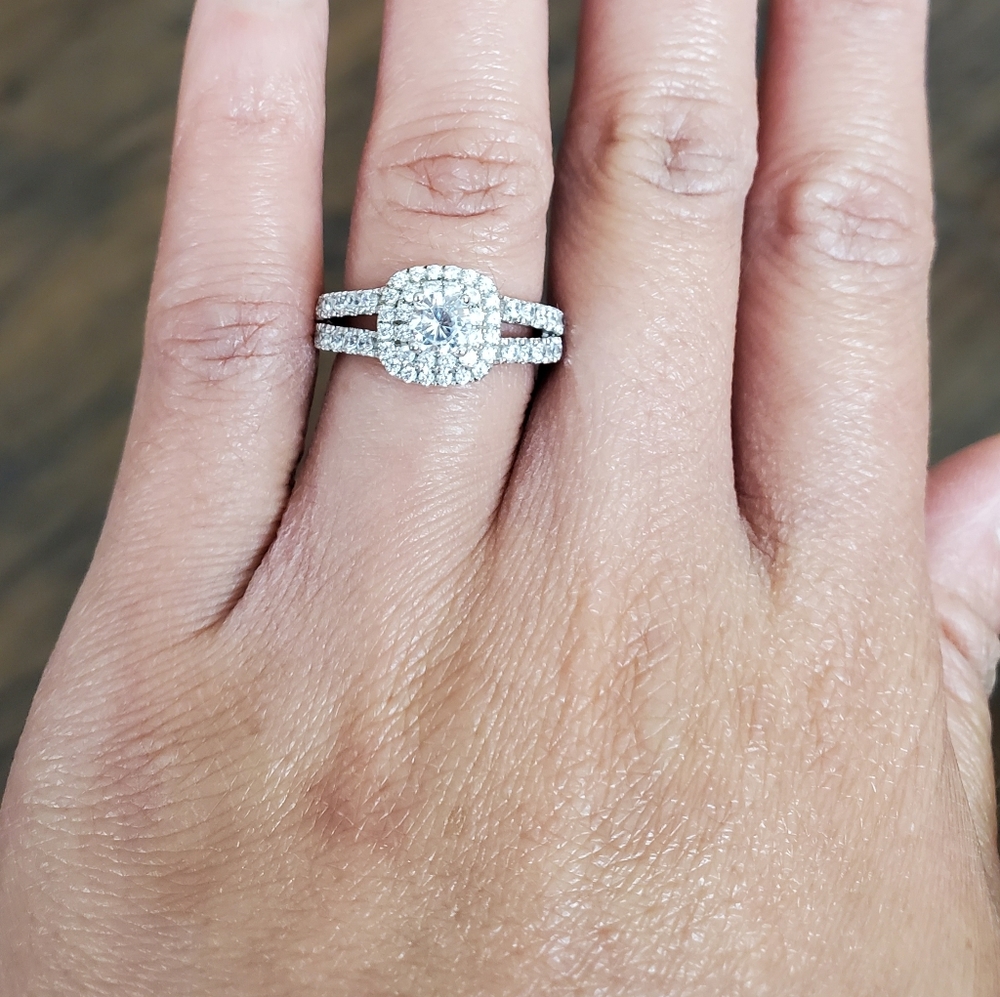 Round Cut White Sapphire S925 Engagement Ring